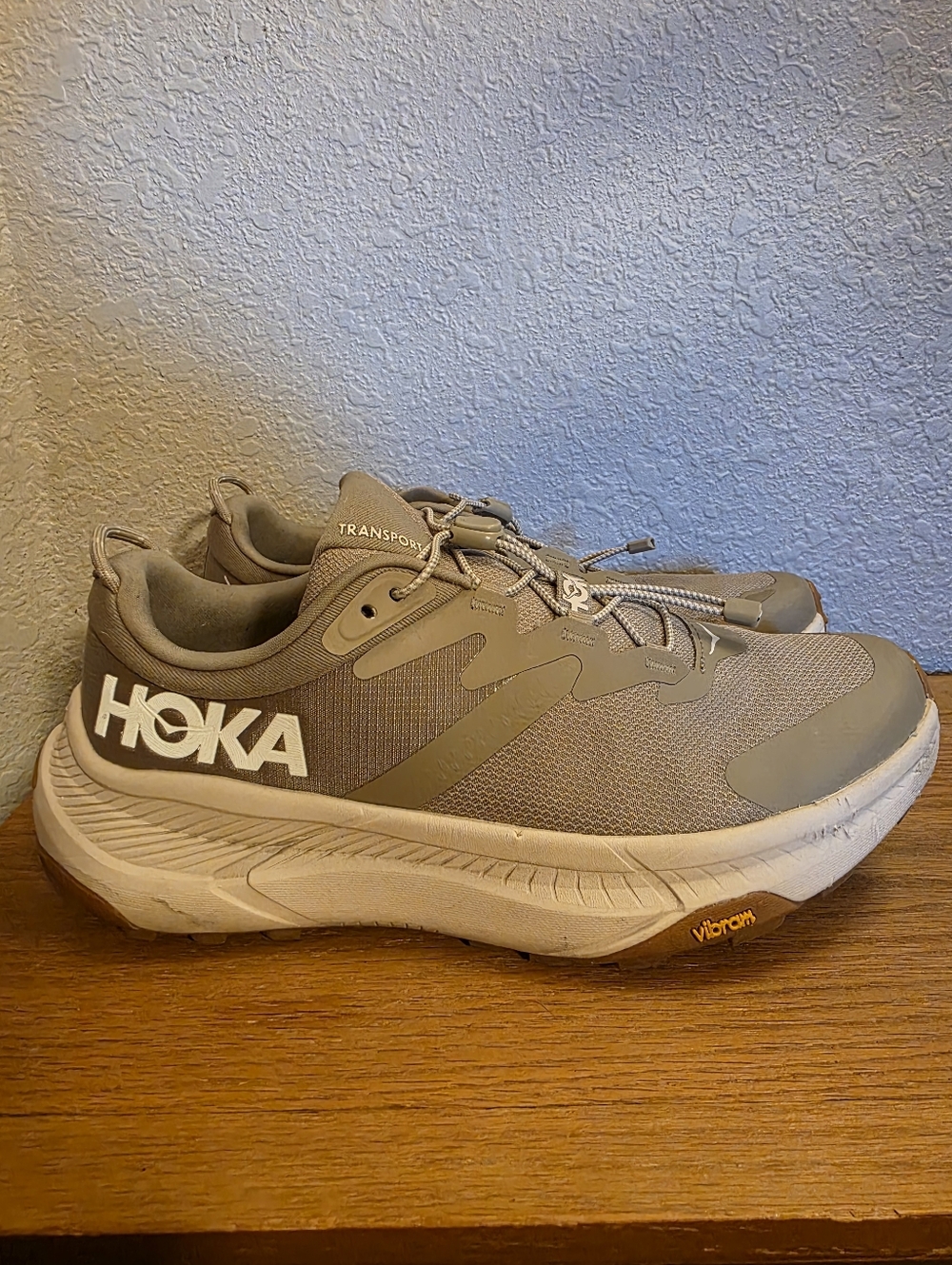 HOKA Men's Transport Shoes Size 9 Brown Vibram